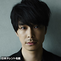 俳優　男性　ＣМ　40代　長谷川博己　