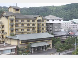 長谷川博己　実家　旅館