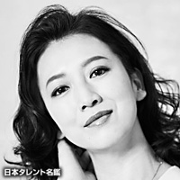 戸田菜穂