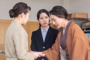 円井わん　経歴