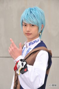 綱啓永 リュウソウブルー